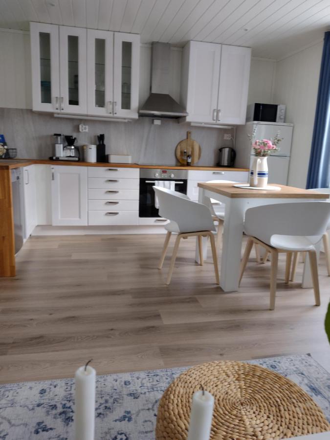 Light Home Apartment Alesund With Free Parking Exteriör bild