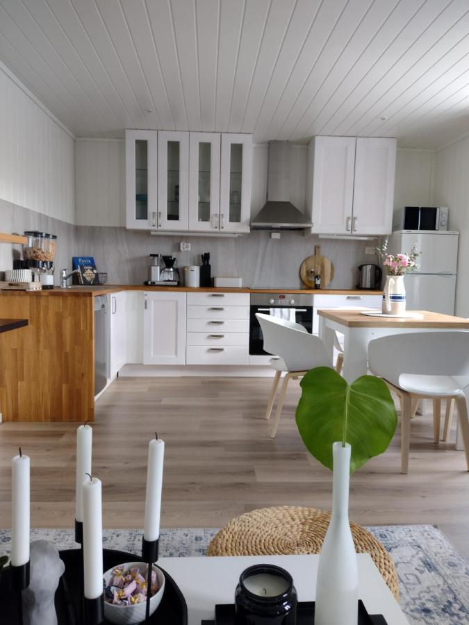 Light Home Apartment Alesund With Free Parking Exteriör bild