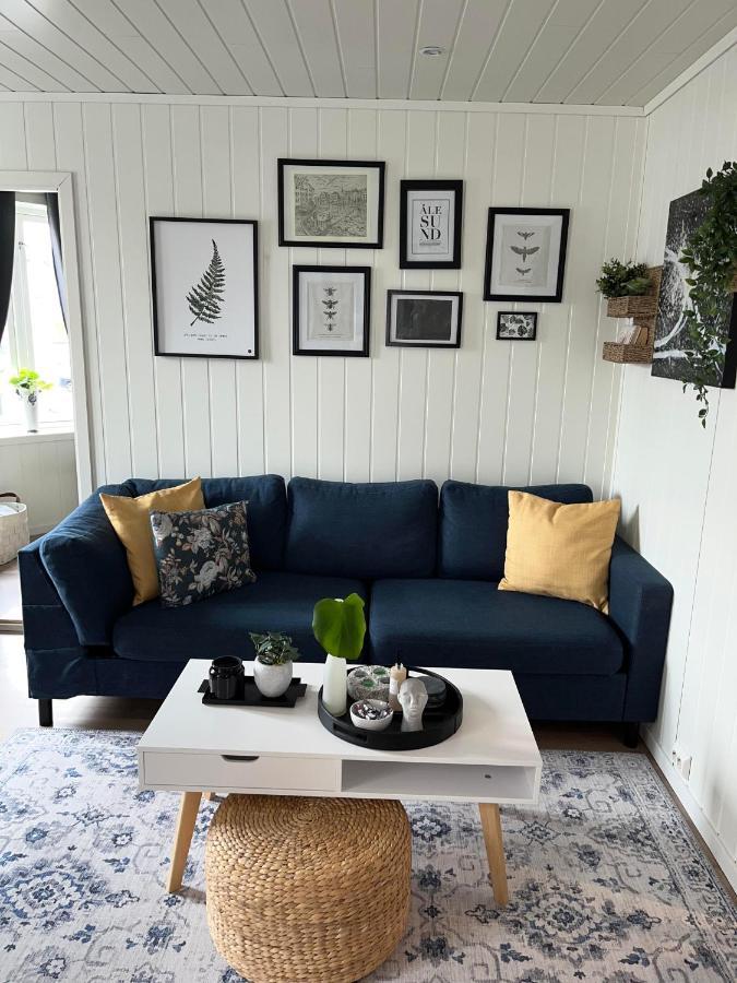 Light Home Apartment Alesund With Free Parking Exteriör bild